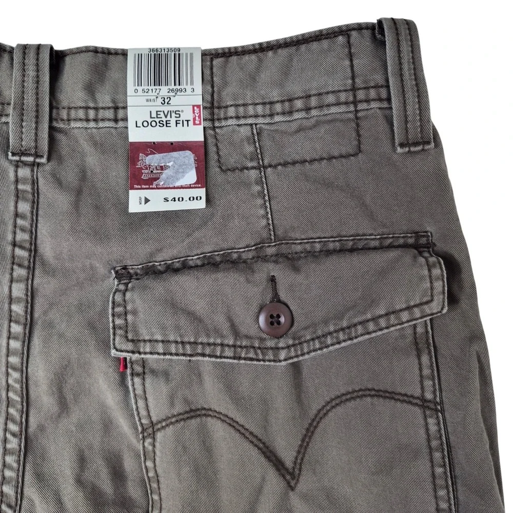 NWT Levi's Cargo Shorts Mens 32 Green Loose Fit Cotton Workwear Baggy Y2K Skater